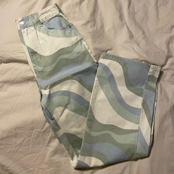 Glassons x Brit Harvey jeans - Picture 2 of 2